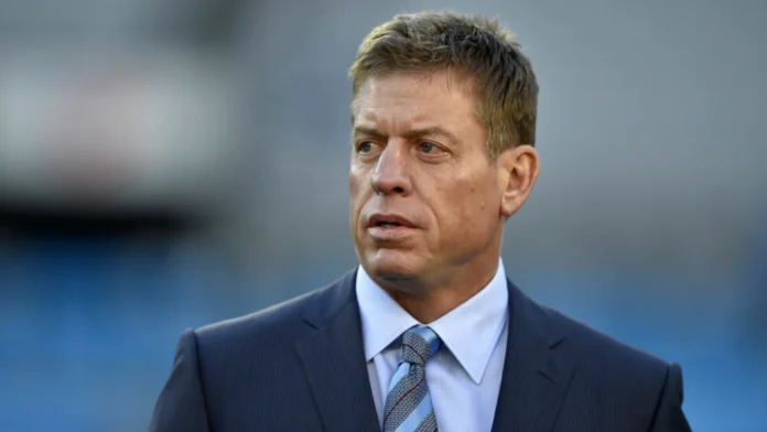 This image is about Troy Aikman