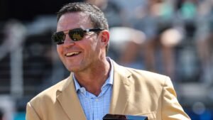 This image is about Tony Boselli