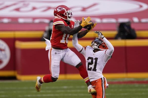 This image is about Tyreek Hill